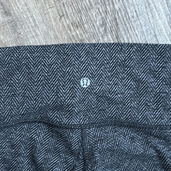 Lululemon leggings - Picture 2 of 4